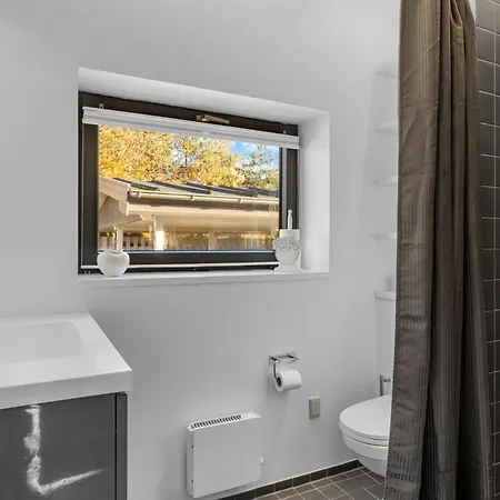 Sigbrit - 100m From The Sea By Interhome
